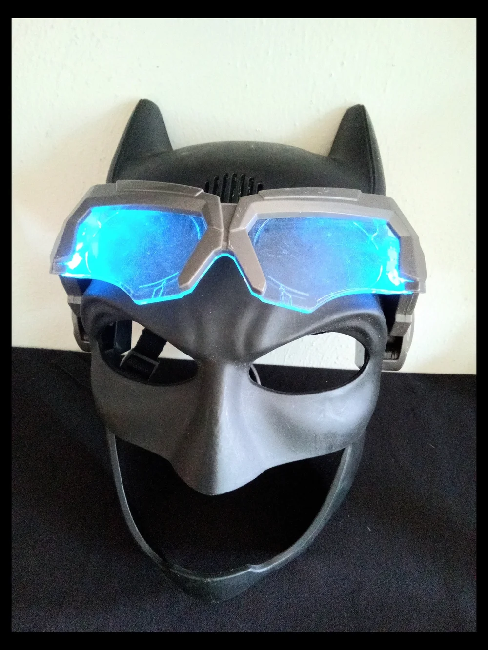 Batman Tactical Helmet Voice Lights DC Justice League Action Figure Mask Cosplay